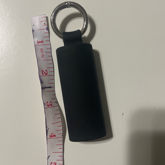 Black Lighter keychain holder - Picture 3 of 3